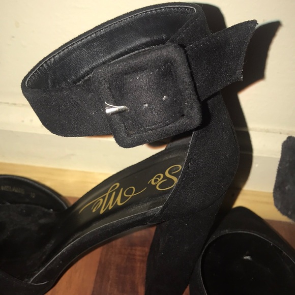 🤗🤗Nice pair Barely worn block heels🤗🤗 - Picture 3 of 3